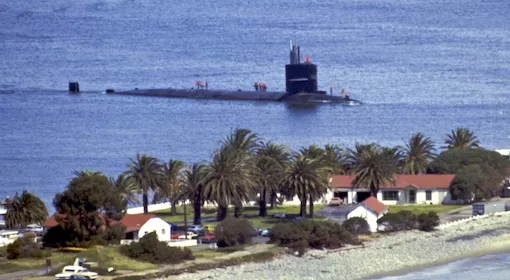 USS WILLIAM H. BATES (SSN 680) departs San Diego 1984